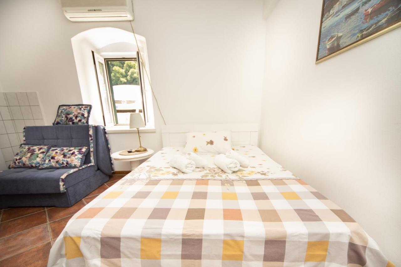 Kamena Palata Apartments Kotor Ngoại thất bức ảnh