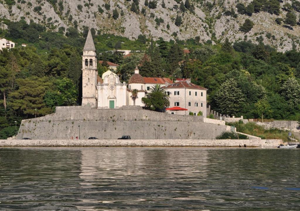 Kamena Palata Apartments Kotor Ngoại thất bức ảnh